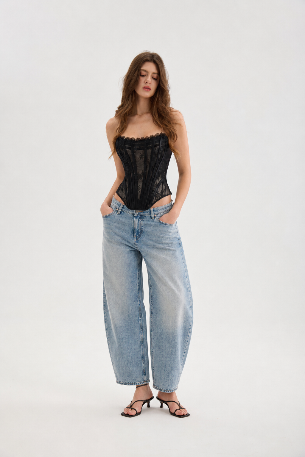 Noire Lace-Up Corset