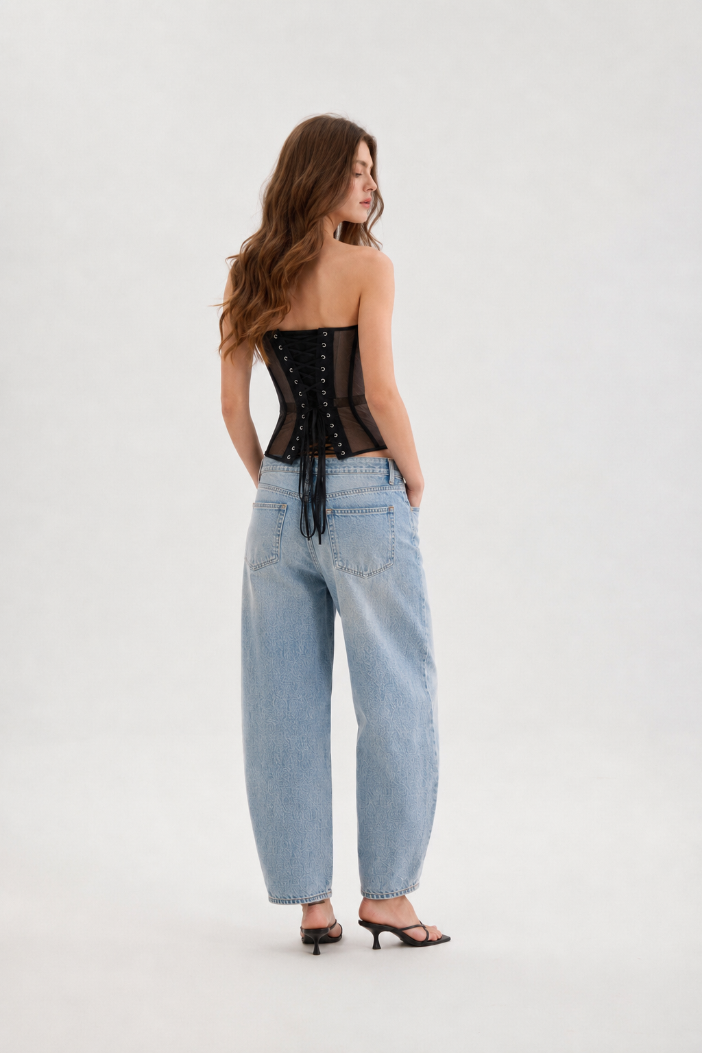 Noire Lace-Up Corset